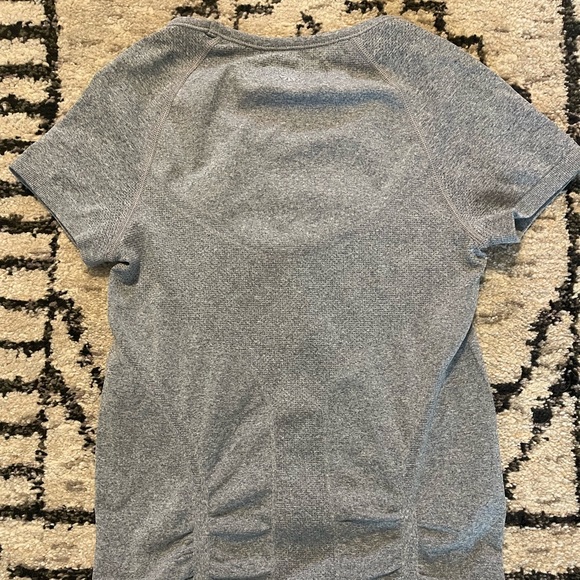 Athleta Womens XS Fastest Track Tee Seamless Running Yoga Activewear - Picture 2 of 5